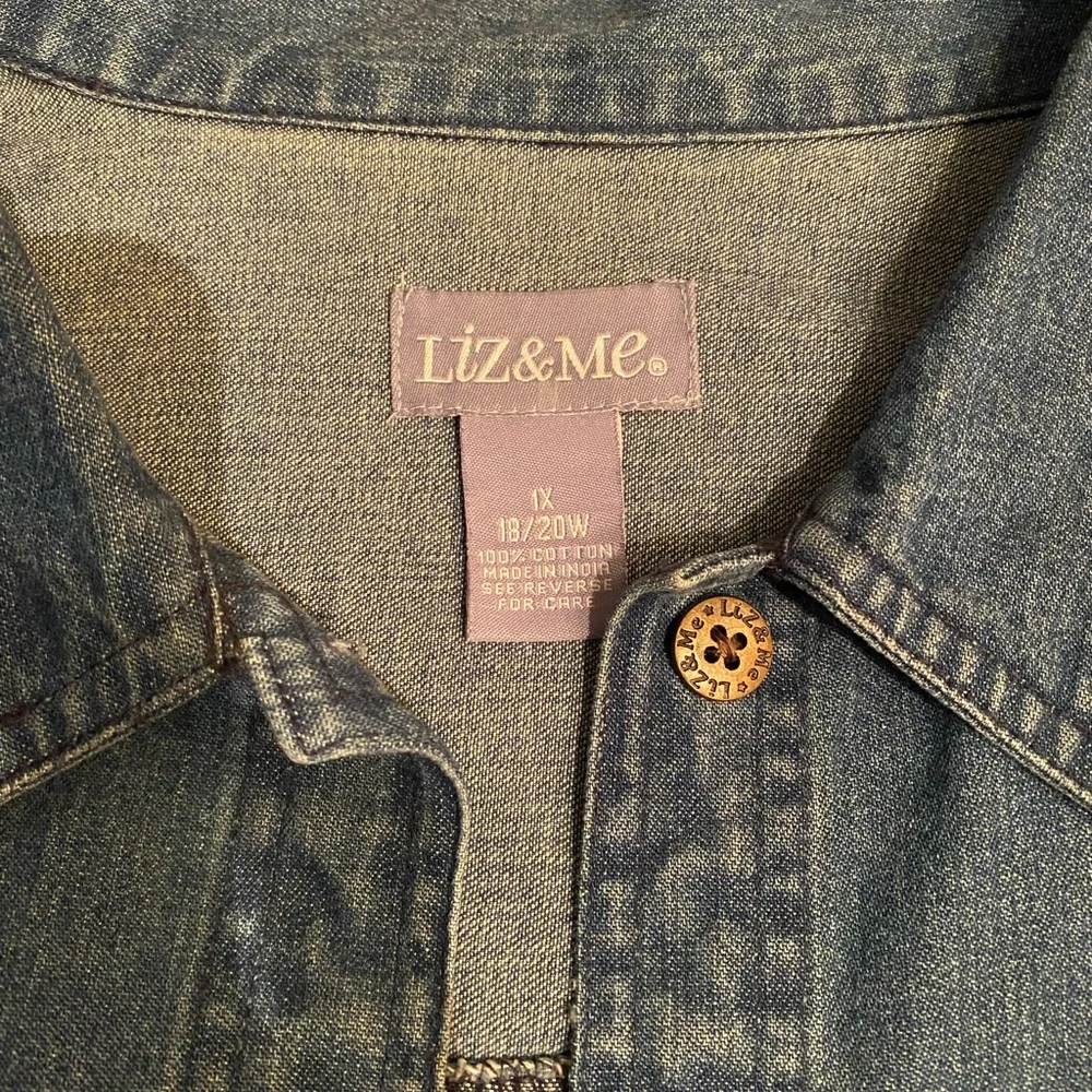 Denim Button-Up Jacket - Picture 2 of 3